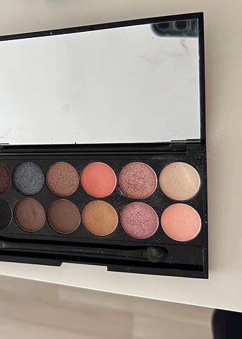 Sleek i-Divine Göz Farı Paleti - Görsel 2