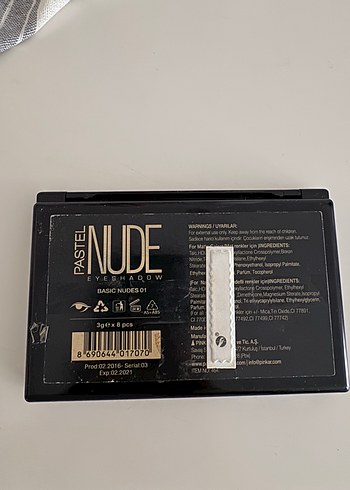 Pastel Bej ve Koyu Tonlarda Göz Farı Paleti - Görsel 3