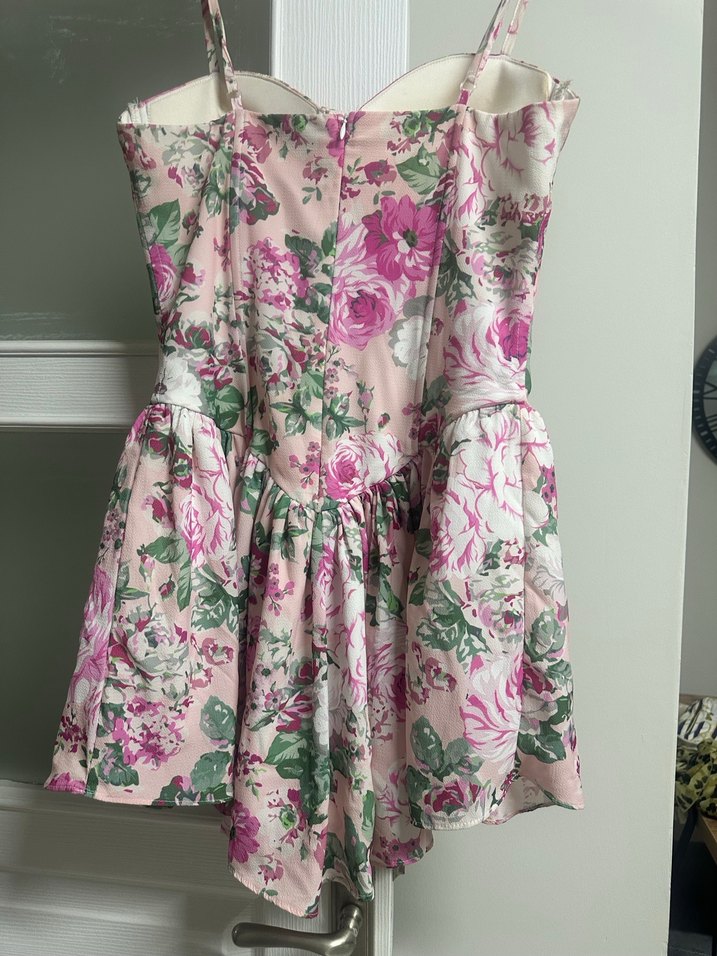 Çiçekli ip askılı  mini elbise - Görsel 3