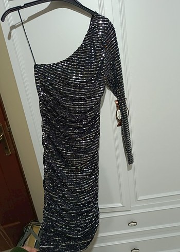 Tek Kollu Siyah Payetli Abiye Elbise - Görsel 2