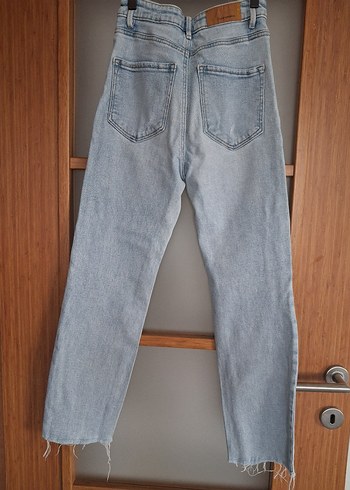 Dizleri Yırtık Midi Boy Kadın Kot Pantolon - Görsel 4