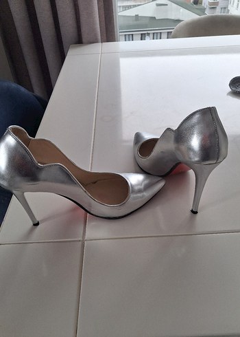 Gri Parlak Metal Topuklu Kadın Stiletto - Görsel 5