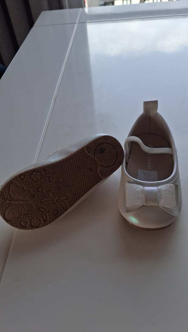 Kız Çocuk Beyaz Fiyonklu Bale Ayakkabısı - Görsel 2