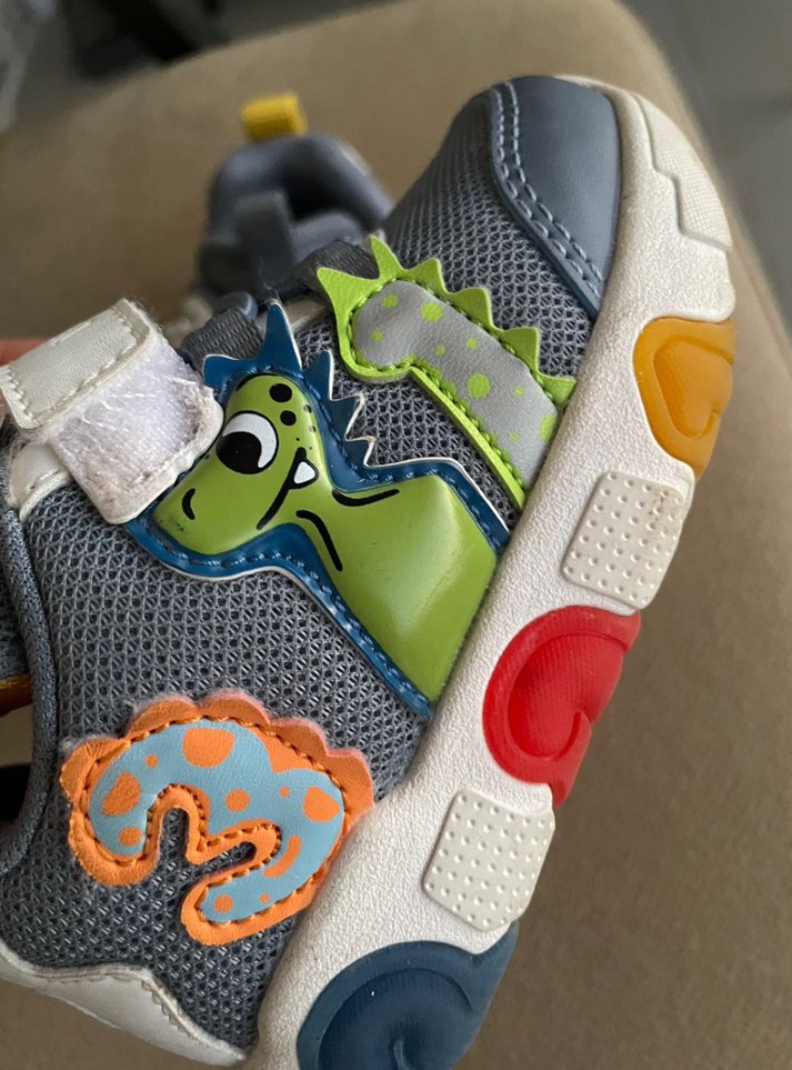 Erkek Çocuk Gri Çok Renkli Cırtlı Spor Ayakkabı - Görsel 2