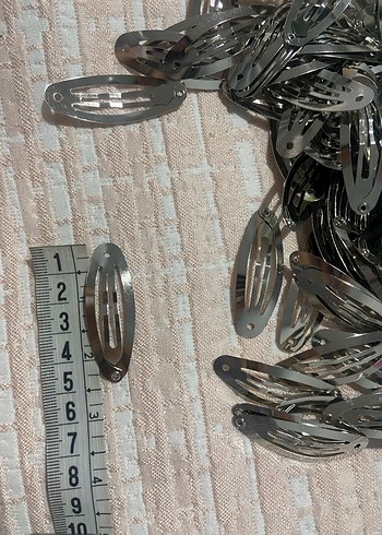 Metalik Çıtçıtlı Saç Tokası - Görsel 2