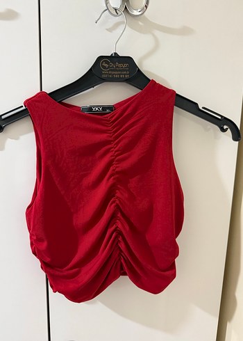 Kırmızı Drapeli Kolsuz Crop Top - Görsel 2