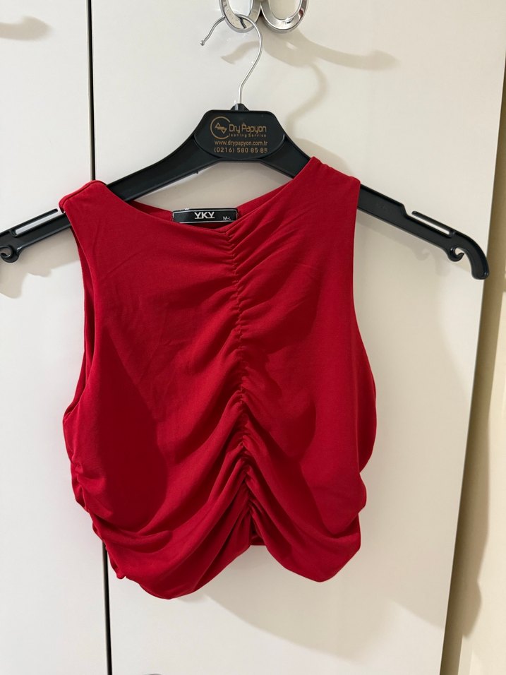 Kırmızı Drapeli Kolsuz Crop Top - Görsel 2