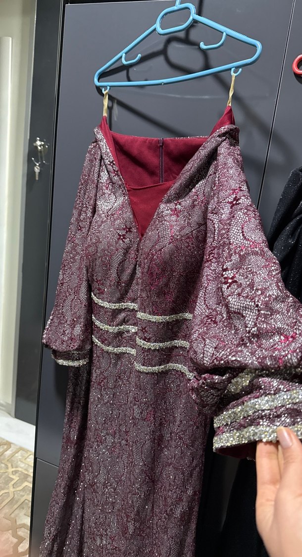 Bordo Uzun Kollu V Yaka Kadın Abiye Elbise - Görsel 3