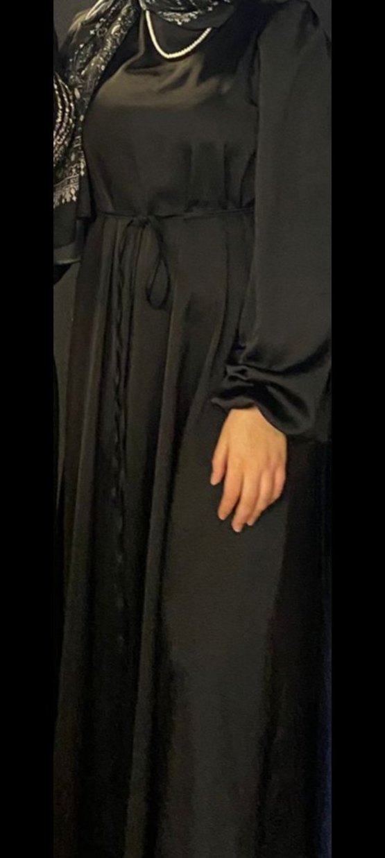Uzun Kollu Siyah  Kadın Elbisesi - Görsel 3