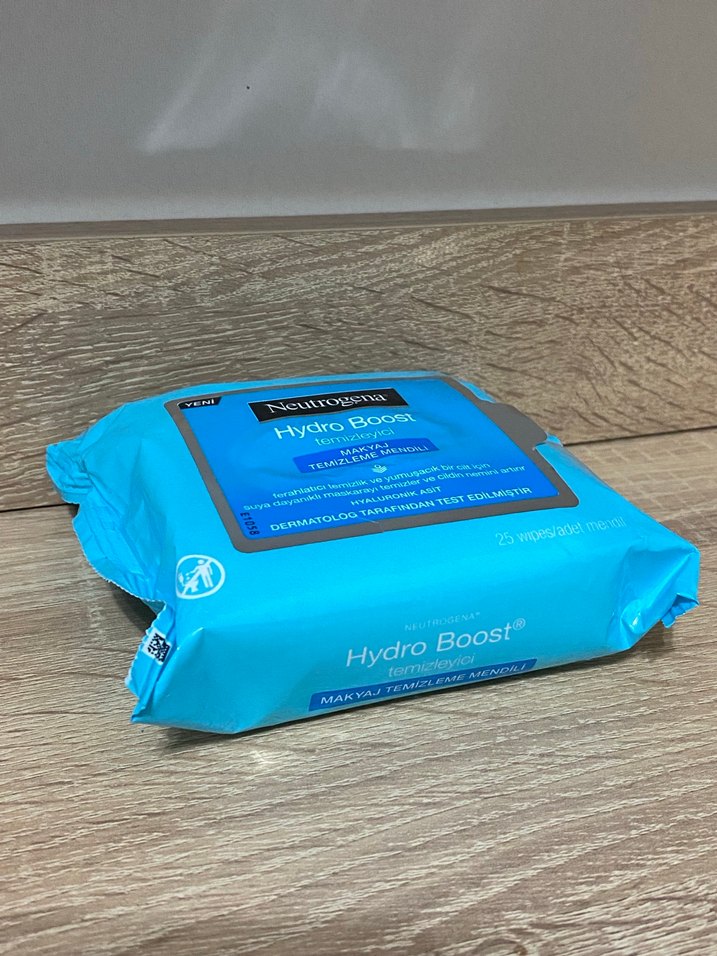 Neutrogena Hydro Boost Makyaj Temizleme Mendili - Görsel 2
