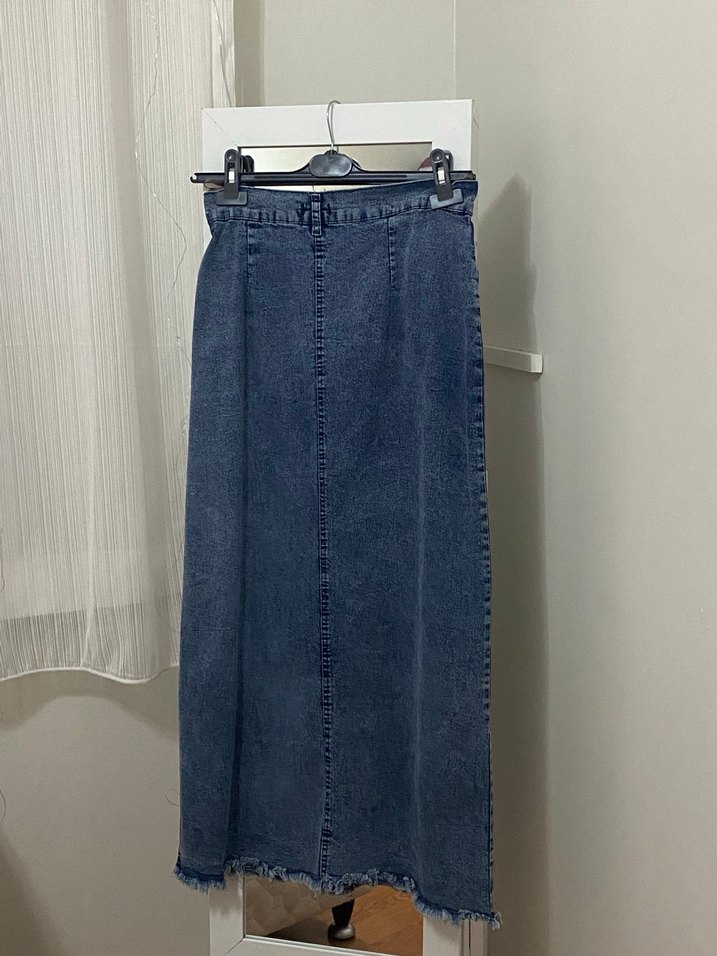 Düğmeli Uzun Mavi Denim Etek - Görsel 2