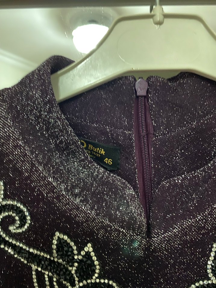 Uzun Mor Kadın Elbise V Yaka Drapeli - Görsel 3