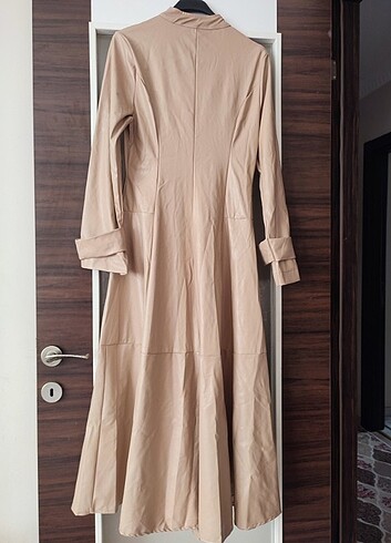 0 önden fermuarlı deri kap elbise - Görsel 2