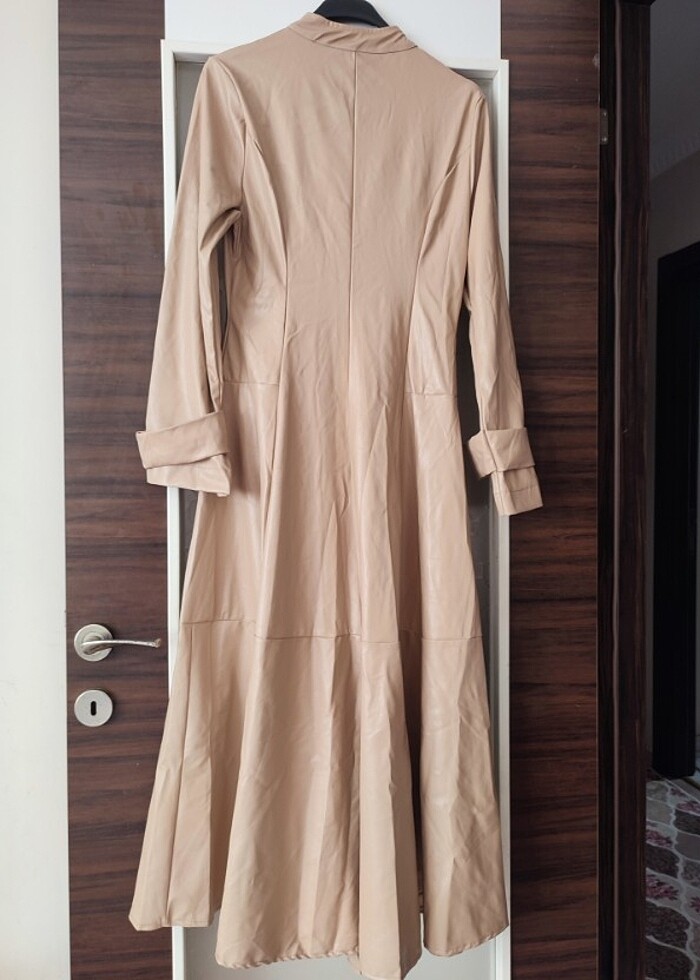 0 önden fermuarlı deri kap elbise - Görsel 2