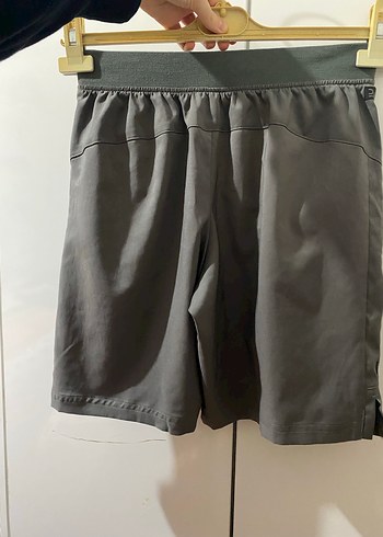 Gri Kısa Spor Şort - Görsel 2