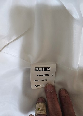 Bonila Beyaz Düğmeli Kolsuz Blazer - Görsel 4