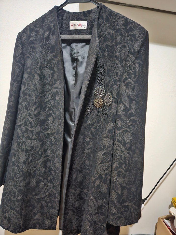 Desenli Gri Kadın Blazer, Düğmeli, Uzun Kollu - Görsel 2