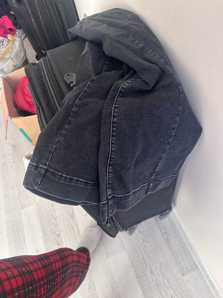 siyah kot - Görsel 4