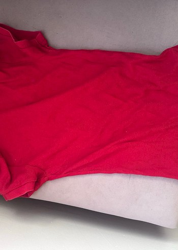 kırmızı stradivarius tişört - Görsel 3