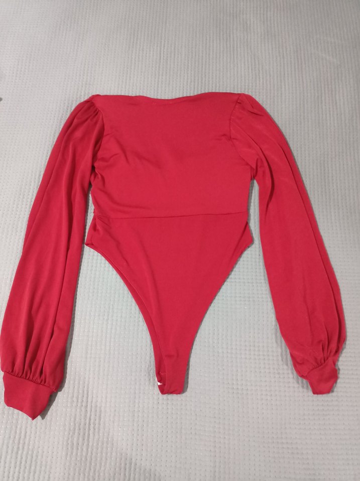 Parlak Kırmızı Pop Kültür Kadın Büyüsü - Görsel 5