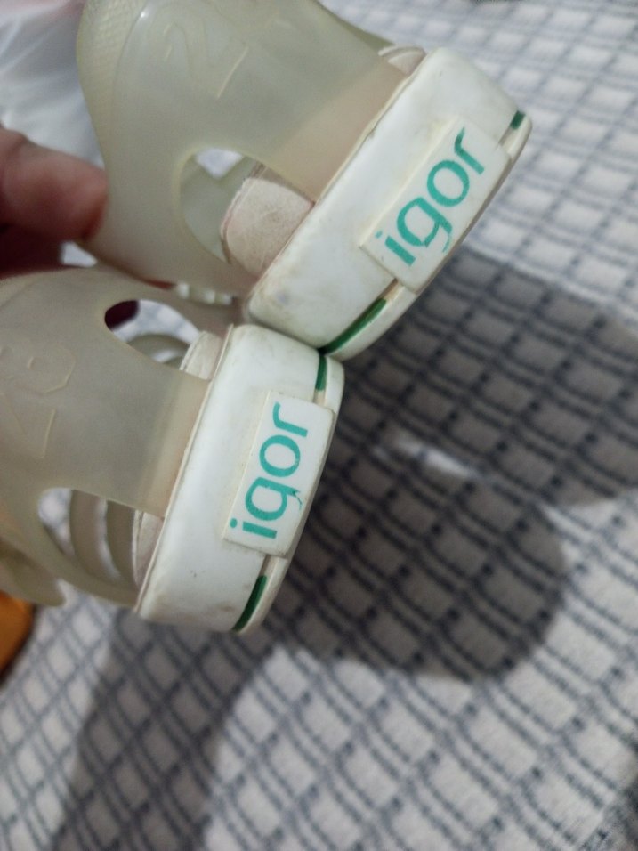 Kız Çocuk Bej Zebra Desenli Tokalı Terlik - Görsel 3