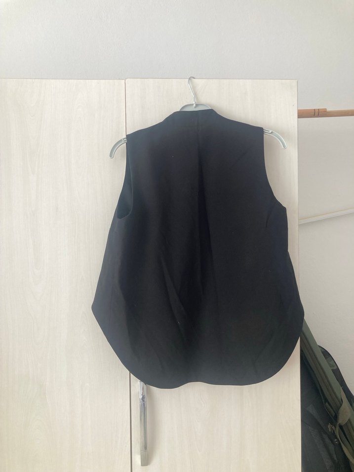 Düğmeli Siyah Kolsuz Midi Yelek - Görsel 3