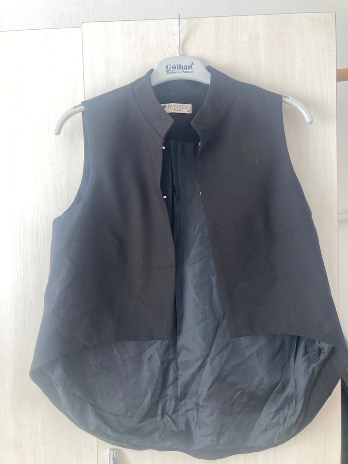 Düğmeli Siyah Kolsuz Midi Yelek - Görsel 2