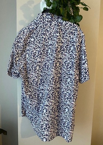 Düğmeli, Yakalı, Kısa Kollu Erkek Gömlek - Görsel 2