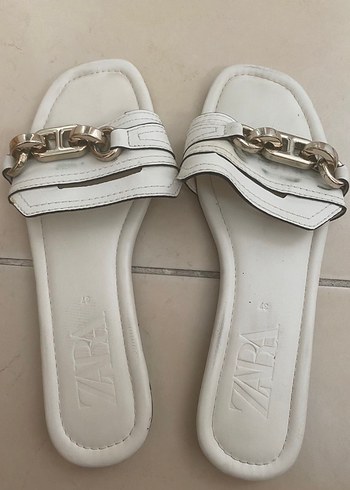 Beyaz Tokalı Kadın Terlik - Görsel 2