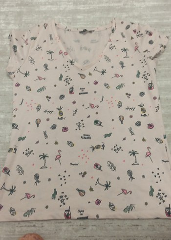 Kız Çocuk Pembe V Yaka Baskılı Tişört - Görsel 4