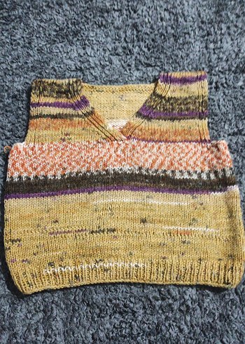 Çok Renkli Bohem Örgü Kolsuz Süveter - Görsel 2