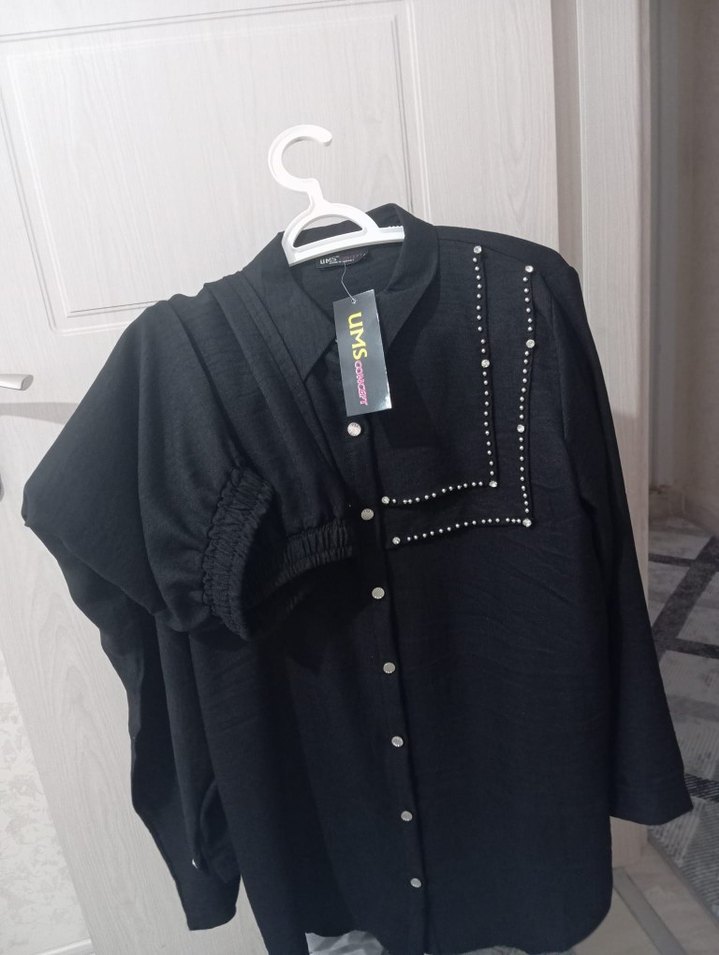 Siyah Düğmeli Uzun Kollu Salaş Tunik - Görsel 3