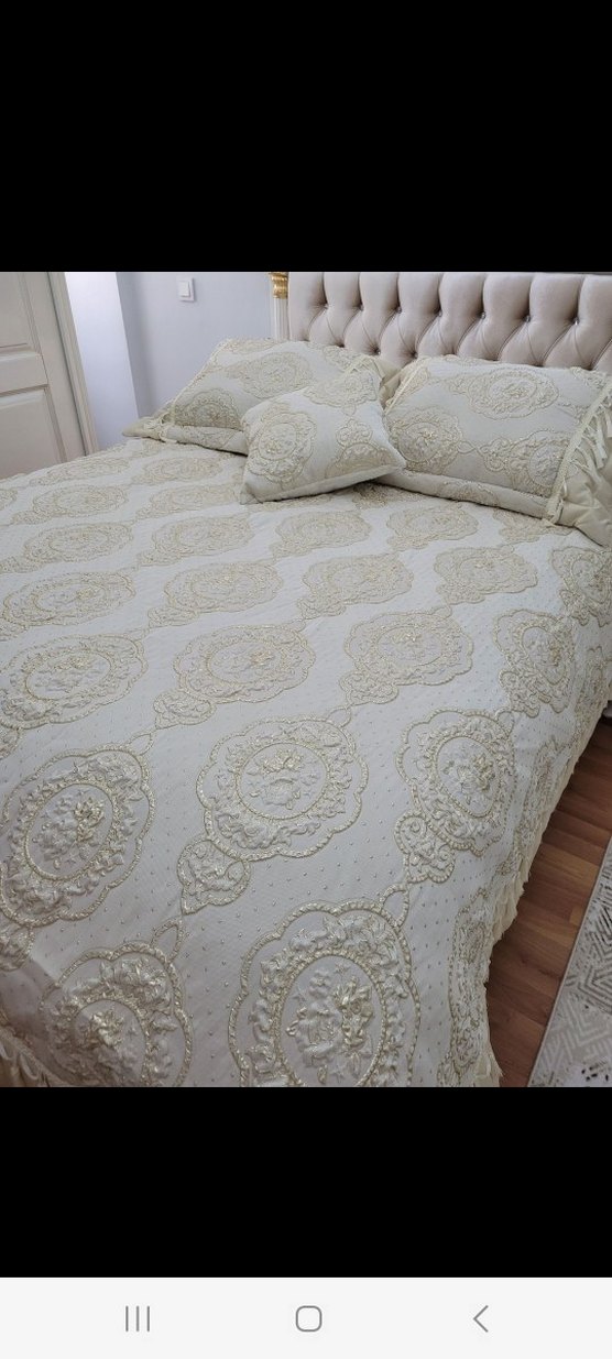 Nakışlı Beyaz Yatak Örtüsü Seti - Görsel 4