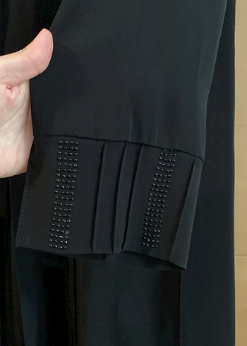 Uzun Kollu Siyah Kadın Ferace - Görsel 2