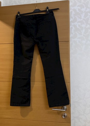 Kadın Siyah Midi Kot Pantolon - Görsel 3