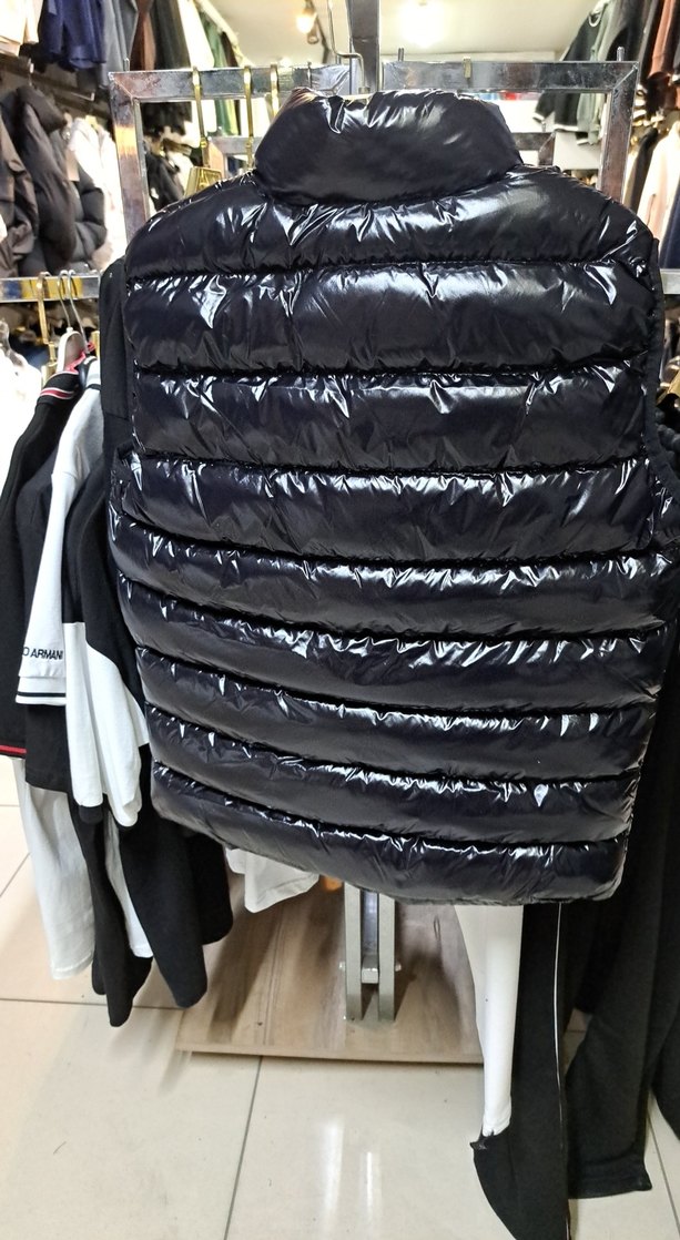 Erkek Siyah Parlak Kısa Şişme Yelek bedenleri vardır - Görsel 4