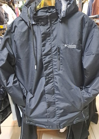 Columbia Siyah Kapüşonlu Erkek Mont bedenleri vardır - Görsel 2