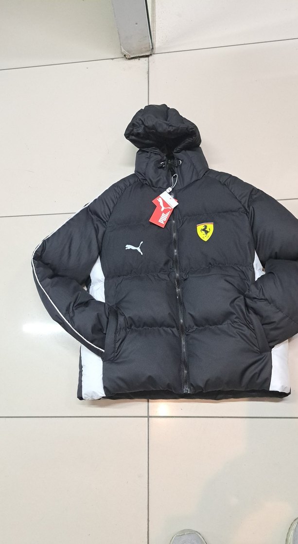 Siyah Kapüşonlu Puf Mont - Görsel 3