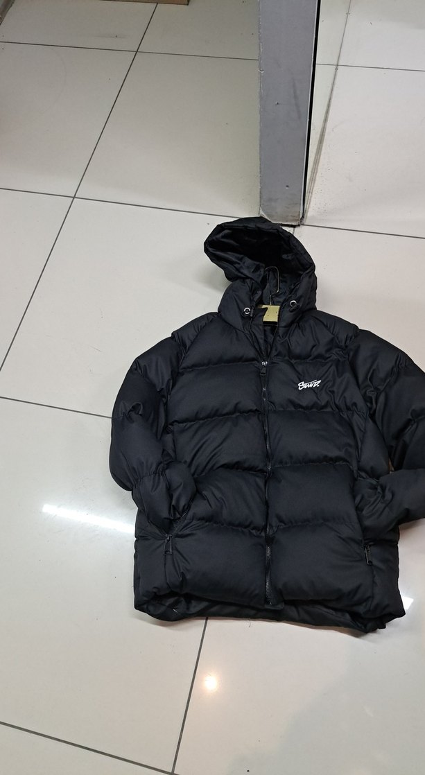 Siyah Kapüşonlu Erkek Mont - Görsel 2