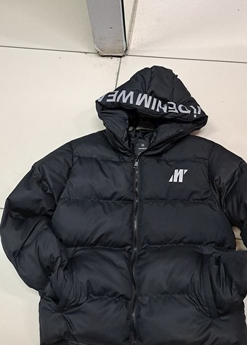 Siyah Kapüşonlu Kısa erkek Kışlık Mont - Görsel 3