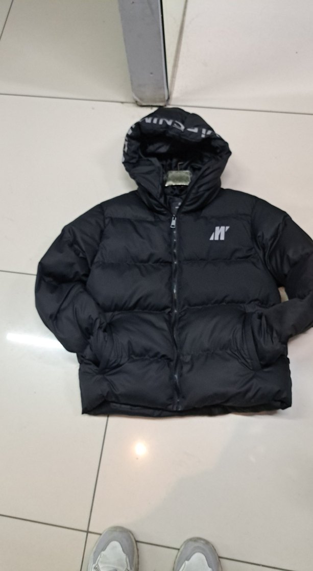 Siyah Kapüşonlu Kısa erkek Kışlık Mont - Görsel 2