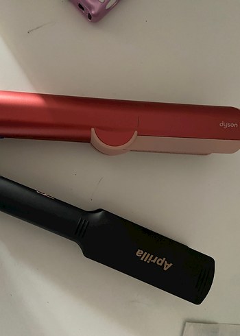 DYSON Pembe Renkli Saç Düzleştirici - Görsel 2