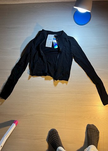 LC Waikiki kısa fermuarlı spor sweatshirt - Görsel 2