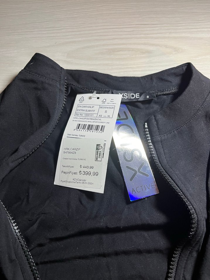 LC Waikiki kısa fermuarlı spor sweatshirt - Görsel 3