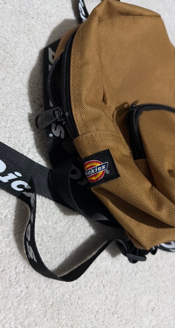 Dickies Kahverengi Fermuarlı Sırt Çantası - Görsel 2