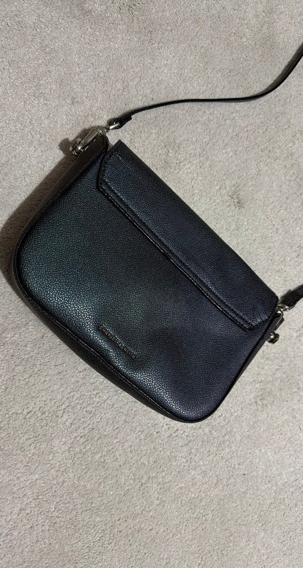 Kemer Tokalı parlak Deri Kadın Çanta - Görsel 4