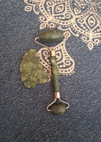 Doğal Yeşim Taşı Yüz Masaj Aleti ve Guasha - Görsel 3