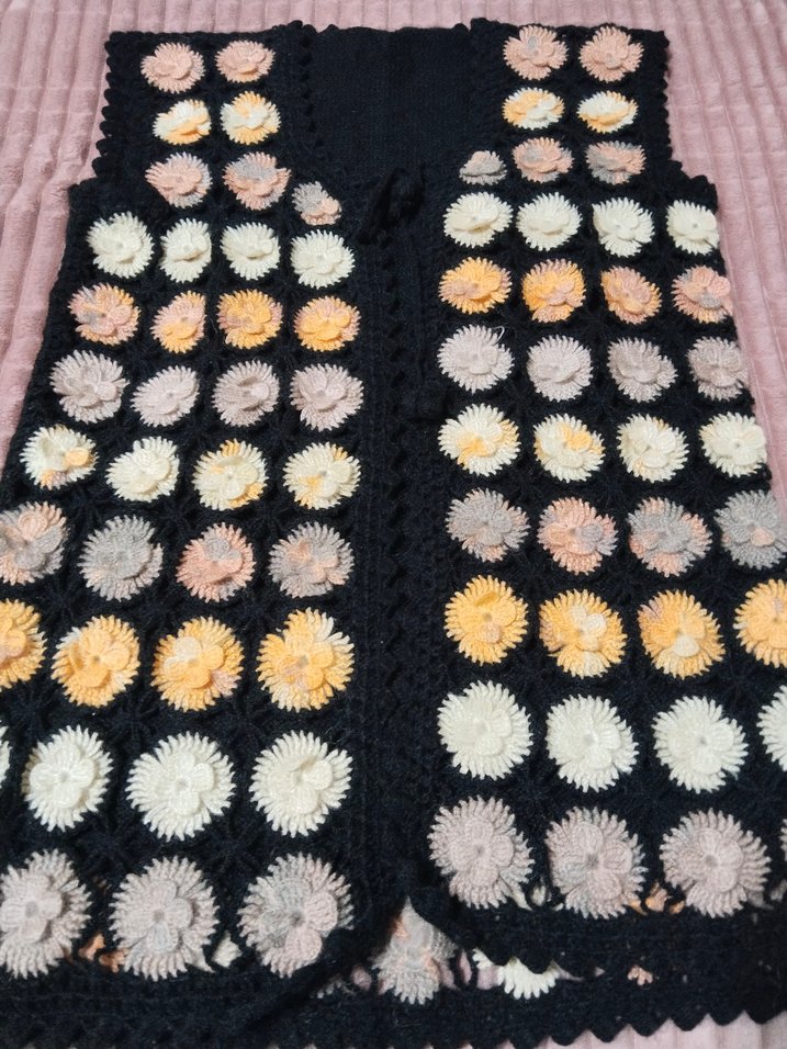 ceyizlik Çiçek Desenli Örgü Bohem Kadın Yelek - Görsel 2