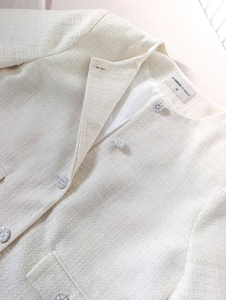 Düğmeli Beyaz Keten Kadın Ceket - Görsel 3