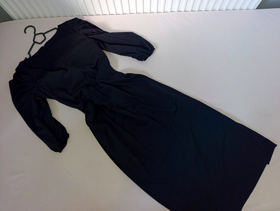 Uzun Siyah Gotik V Yaka Drapeli Elbise - Görsel 2